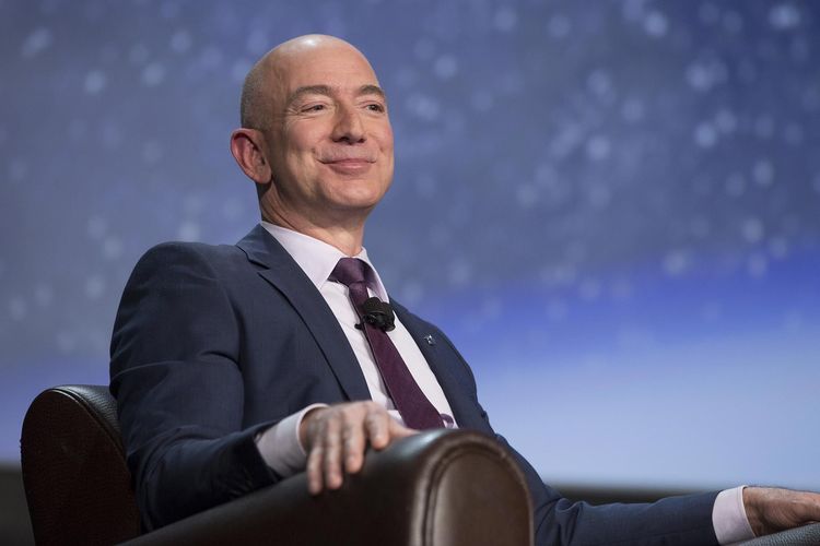 Tỷ phú Jeff Bezos, nhà sáng lập Amazon - Ảnh: Bloomberg.<br>