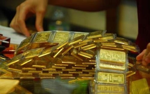 Theo một số ý kiến đánh giá của giới kinh doanh vàng, vàng của Ngân hàng Nhà nước “không hề rẻ” so với giá thị trường.
