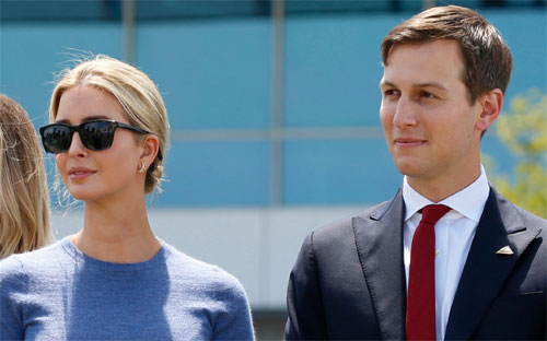 Con rể Donald Trump, Jared Kushner, và vợ Ivanka Trump - Ảnh: Reuters.