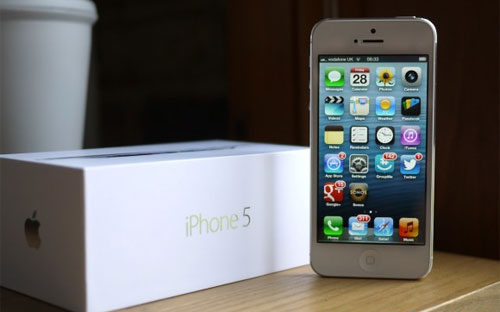 Apple bắt đầu đưa iPhone 5 ra thị trường toàn cầu vào ngày 21/9 năm nay.