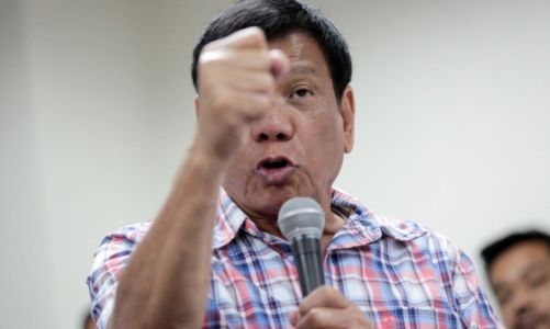 Tổng thống Philippines lại lăng mạ Tổng thống Mỹ