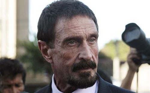 Triệu phú John McAfee tại Guatemala - Ảnh: Reuters.<br>