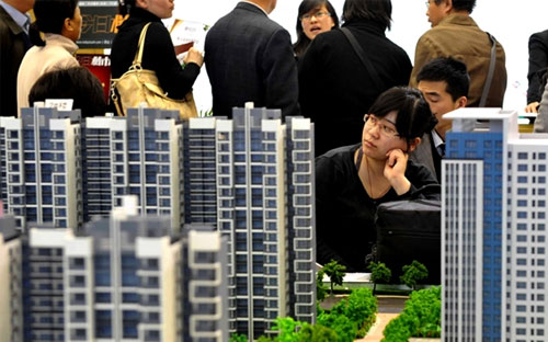 Thời gian qua, Chính phủ Trung Quốc đã có một số biện pháp nhằm khuyến 
khích người dân mua nhà, gồm giảm mức đặt cọc và nới lỏng các hạn chế 
mua nhà ở một số địa phương nhất định - Ảnh: Forbes.<br>