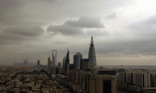 Saudi Arabia phải đi vay tiền ngân hàng ngoại