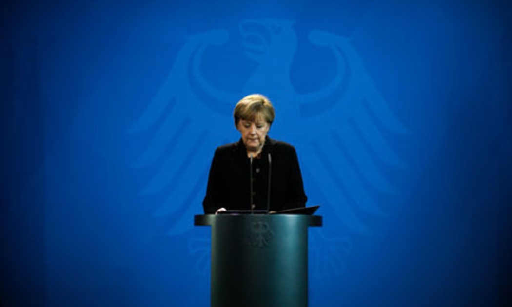 Thủ tướng Đức Angela Merkel có bài phát biểu toàn quốc về vụ tấn công khủng bố ở Pháp - Ảnh: AP.