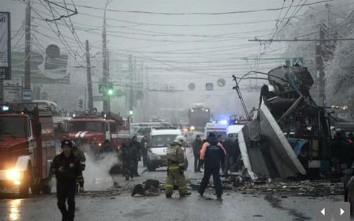 Hiện trường vụ đánh bom vừa xảy ra hôm nay (30/12) tại Volgograd, Nga - Ảnh: Reuters.<br>