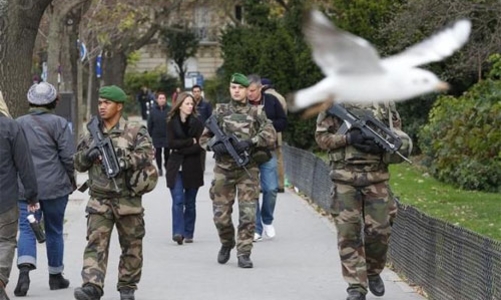 Viễn cảnh chiến tranh hậu khủng bố Paris