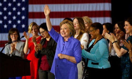 Bầu cử Mỹ: Hillary Clinton bất ngờ vượt xa Donald Trump