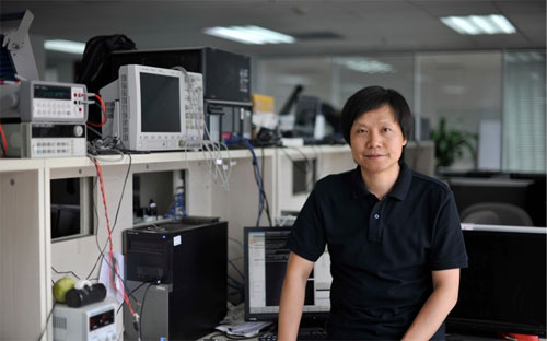 Trước khi thành lập Xiaomi, Lei Jun, 42 tuổi, là một nhà đầu tư có tiếng trong lĩnh vực Internet ở Trung Quốc từ những ngày đầu - Ảnh: Techasia.<br>