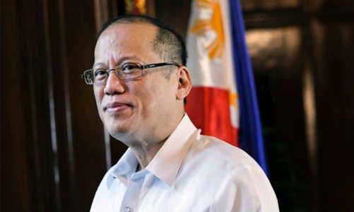 Tổng thống Philippines tự tăng lương gấp hơn 3 lần