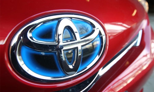 Toyota mạnh tay tiêu tiền