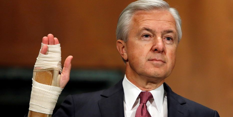 Ông John Stumpf, người vừa từ chức CEO Wells Fargo - Ảnh: Reuters/Fox.<br>