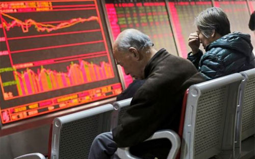 Trong tháng 2, Shanghai Composite Index giảm 1,8%, sau khi giảm 23% trong tháng 1.