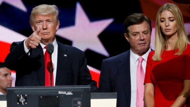 Ứng cử viên Tổng thống Mỹ Donald Trump cùng trợ lý Paul Manafort và con gái Ivanka Trump tại đại hội toàn quốc Đảng Cộng hoà hồi tháng 7 - Ảnh: Reuters/BBC.<br>