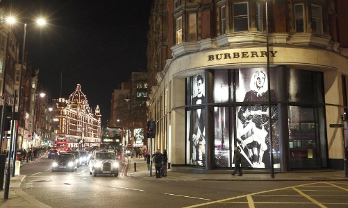 Người Trung Quốc rục rịch “đổ bộ” sang Anh sắm đồ hiệu
