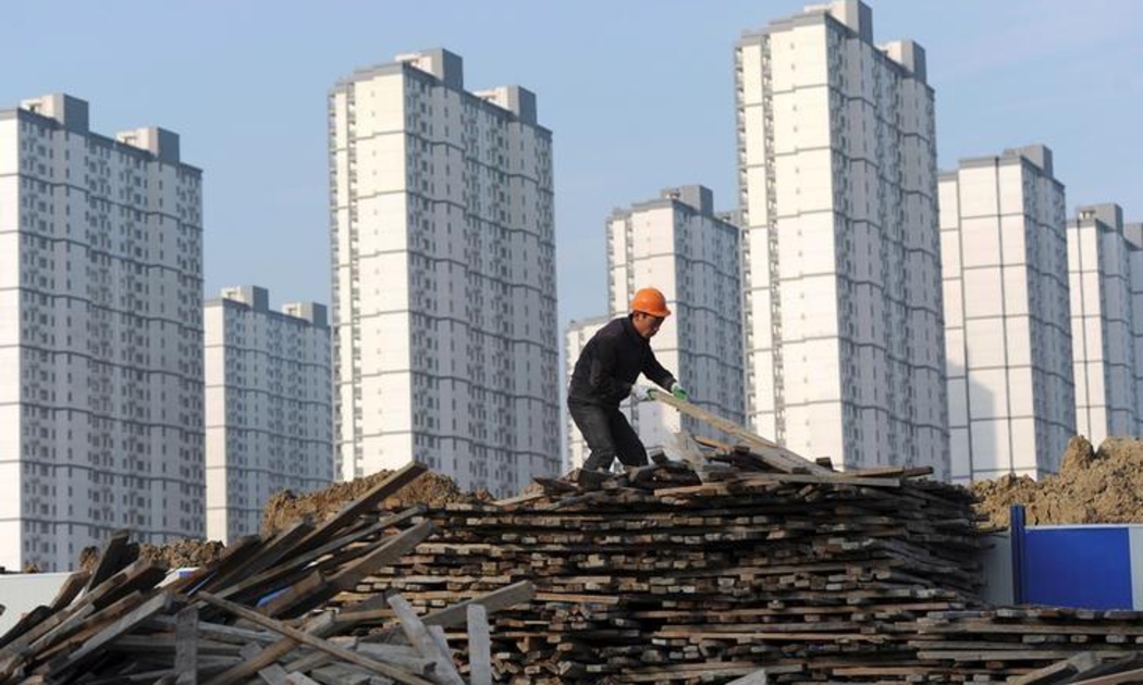 Giá nhà mới trung bình ở Trung Quốc đã tăng 12,4% trong năm 2016, dù tốc độ tăng đã chậm lại trong mấy tháng gần đây - Ảnh: Reuters.