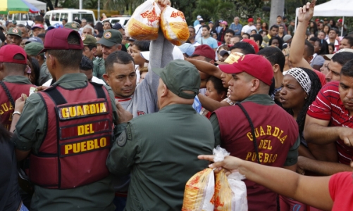 Venezuela nhích dần tới trưng cầu phế truất Tổng thống