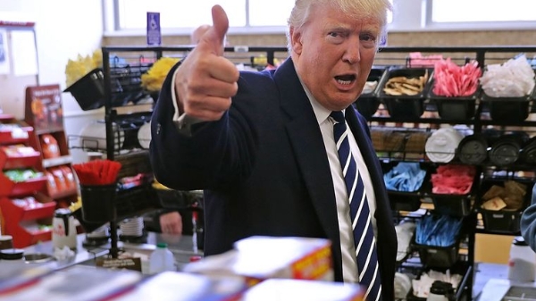 “Tổng thống Trump” có thể nhấn chìm đồng USD như thế nào?