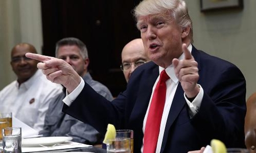 Trump dọa cắt ngân sách liên bang cho California