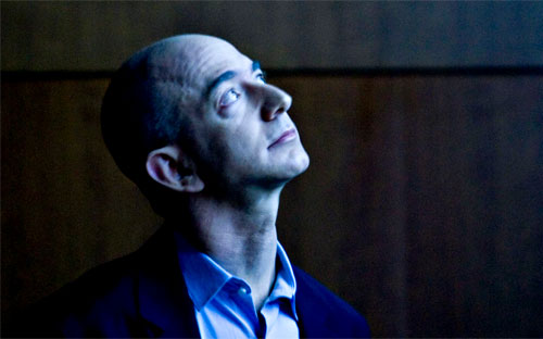 Tỷ phú Jeff Bezos, "ông chủ" hãng bán lẻ Amazon.com - Ảnh: Bloomberg.<br>