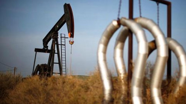 Giá dầu thế giới chạm đáy 11 năm