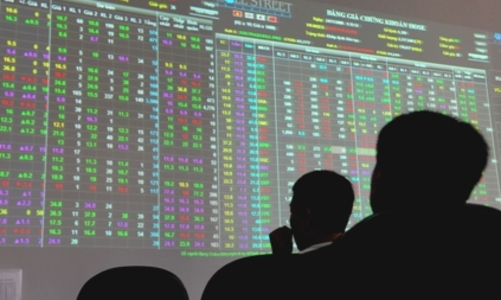 Khối ngoại lần đầu bán ròng chứng khoán Việt Nam sau 10 năm