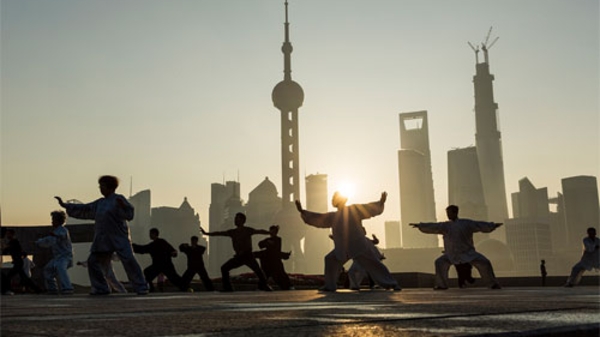 Nợ chồng chất, Trung Quốc bị “dọa” hạ điểm tín nhiệm