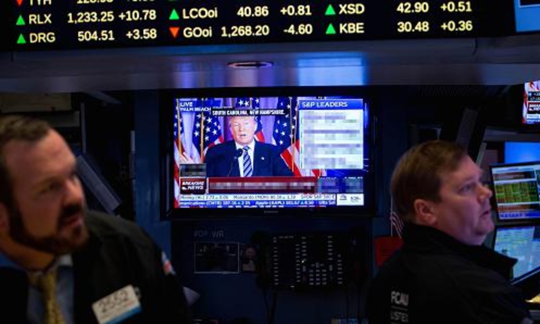 Barclays thậm chí cảnh báo rằng thị trường chứng khoán Mỹ có thể giảm 11-13% nếu Trump trở thành Tổng thống - Ảnh: Bloomberg/CNBC.