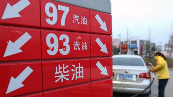 Giá hàng hóa cơ bản lao dốc, Trung Quốc hưởng lợi lớn nhất