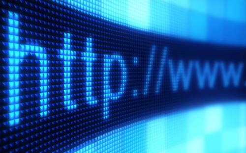  Internet mang lại nhiều cơ hội cho các doanh nghiệp nhỏ vì nó giúp giảm chi phí giao dịch và tạo ra sân chơi bình đẳng.<br>