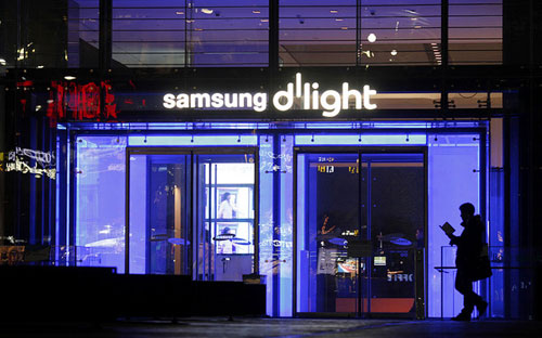 Một phòng trưng bày sản phẩm của Samsung ở Seoul, Hàn Quốc - Ảnh: Bloomberg.<br>
