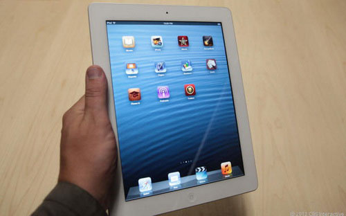 Dự kiến, iPad 4 phiên bản 128 GB sẽ được chính thức phát hành từ ngày 
5/2 tới, với giá 799 USD cho mẫu chỉ có Wi-Fi và 929 USD cho bản hỗ trợ 
Wi-Fi và 4G<i> - Ảnh minh họa: Cnet</i>.