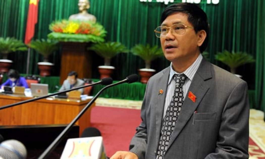 Chủ nhiệm Ủy ban Tư pháp Nguyễn Văn Hiện trình bày báo cáo tiếp thu, 
giải trình dự án Luật sửa đổi, bổ sung một số điều của Luật Phòng chống 
tham nhũng - Ảnh: CTV.
