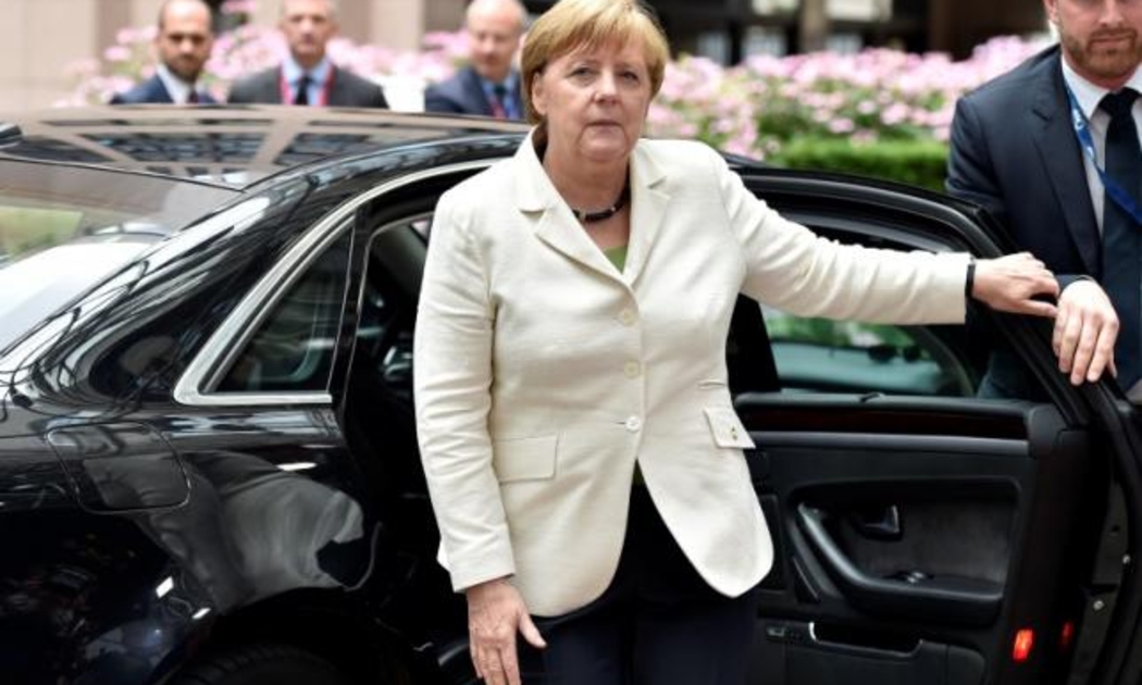 Thủ tướng Đức Angela Merkel đến dự hội nghị thượng đỉnh EU ở Brussels, Bỉ ngày 28/6 - Ảnh: Reuters.