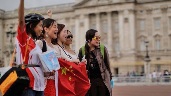 Khách Trung Quốc đứng số một thế giới về tiêu tiền