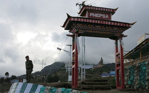 Một doanh trại quân đội ở Tawang, bang Arunachal Pradesh của Ấn Độ, nơi có tranh chấp lãnh thổ với Trung Quốc - Ảnh: Bloomberg.<br>