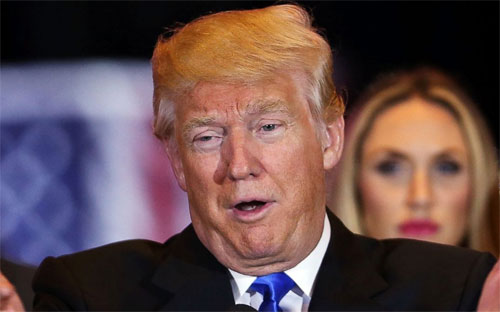 Ứng cử viên tổng thống Mỹ Donald Trump phát biểu trước người ủng hộ và báo giới tại văn phòng riêng ở New York ngày 3/5 - Ảnh: ABC/Getty.<br>