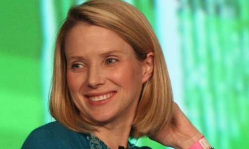 CEO Yahoo “chê khéo” điện thoại BlackBerry