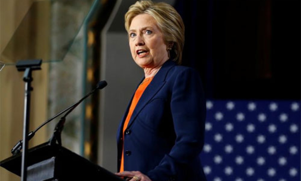Bà Clinton nói những phát ngôn của Trump về chống người Hồi giáo và chủ nghĩa biệt lập của nước Mỹ sẽ làm tổ chức khủng bố tự xưng Nhà nước Hồi giáo (IS) mạnh lên - Ảnh: Reuters.