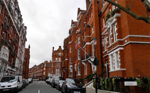 <span class="wsj-article-caption-content">Khu Cadogan Gardens thuộc quận Knightsbridge, một trong những khu bất động sản đắt nhất London - Ảnh: WSJ.<br></span>