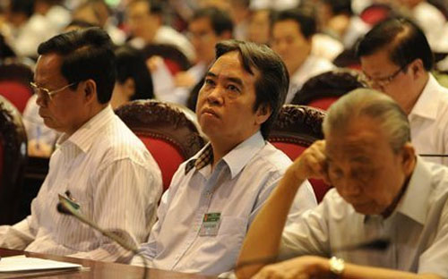 Nhiều vị thành viên Chính phủ đã hồi âm khá nhanh chóng các trả
 lời chất vấn bằng văn bản của đại biểu. Song, không phải bao giờ tốc độ
 nhanh cũng tỷ lệ thuận với sự hài lòng.