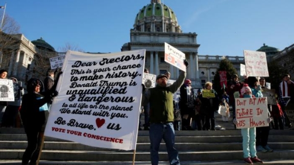 Đại cử tri Mỹ chính thức chọn Trump làm Tổng thống