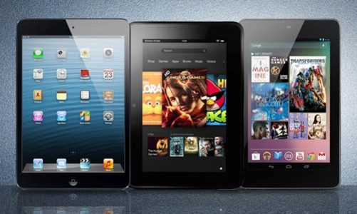 iPad mini đọ sức cùng hai đối thủ nặng ký