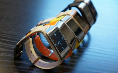 Samsung đã tốn không ít công sức cho chiếc đồng hồ thông minh Galaxy Gear - Ảnh: Tech.<br>