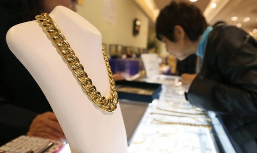 Lo lãi suất âm, người Nhật mua vàng gửi ở Thụy Sỹ