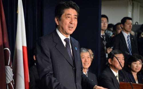 Ông Shinzo Abe là người thứ hai có hai lần làm Thủ tướng Nhật Bản kể từ sau 
Thế chiến thứ hai. Nhiệm kỳ trước của ông là năm 2006 - 2007.