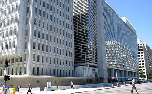 Bên ngoài trụ sở của Ngân hàng Thế giới tại Washington DC, Mỹ.<br>