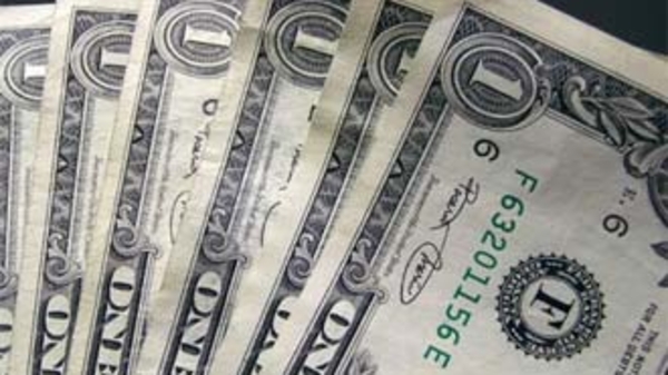 Ngân hàng chọn lọc nhu cầu mua ngoại tệ