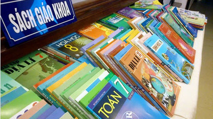 Dự thảo luật quy định Bộ trưởng Bộ Giáo dục và đào tạo chịu trách nhiệm về chất lượng sách giáo khoa và quy định quy trình biên soạn, thẩm định, phát hành và quy trình chọn lựa sách giáo khoa tại cơ sở giáo dục