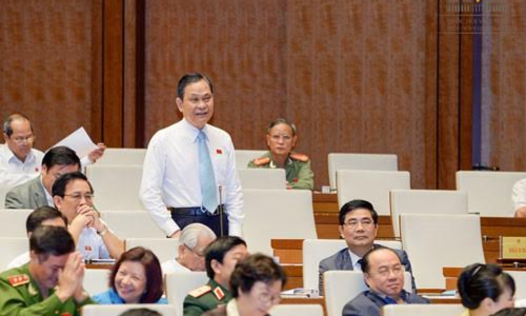 Bộ trưởng Bộ Nội vụ Nguyễn Thái Bình hơn một lần được Chủ tịch Quốc hội nhắc trả lời thẳng vào câu hỏi của đại biểu.<br>